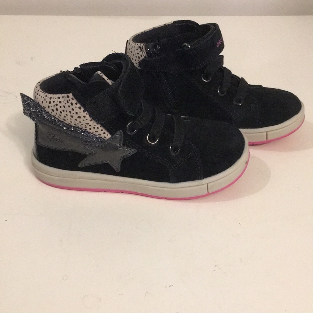 Like New ! GEOX Respira Italian Leather High-Top Sneakers Toddler Girl Size 8